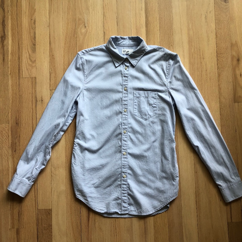 GAP Fitted Boyfriend Shirt